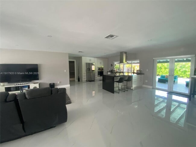 Building Photo - 7010 SW 144th Pl