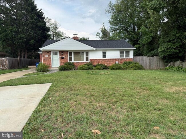 Building Photo - 7915 Fairfax Rd