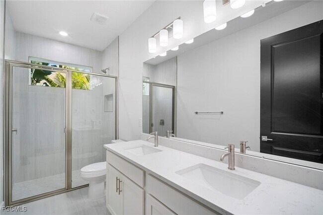 Building Photo - 4469 Enid Ln