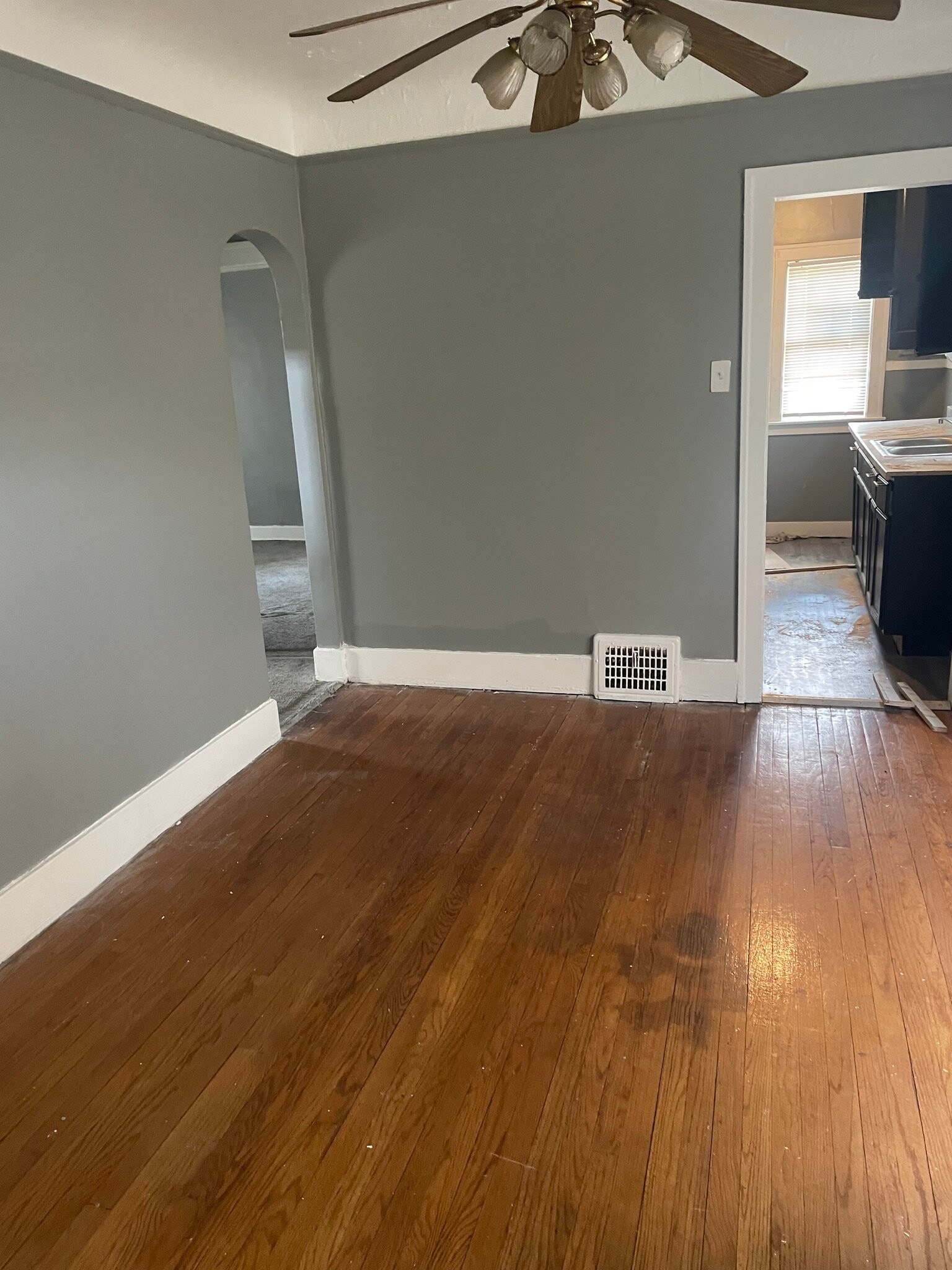 Building Photo - 14242 Ohio St