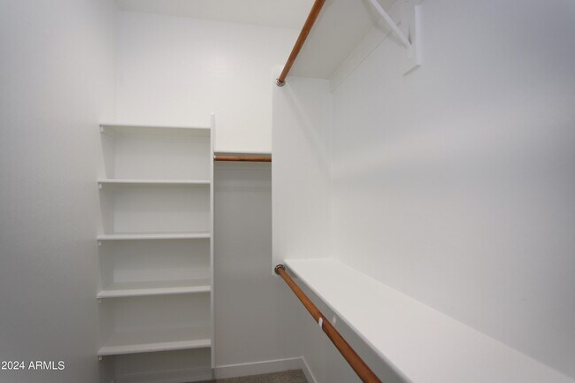 Building Photo - 1651 W Piedmont Rd