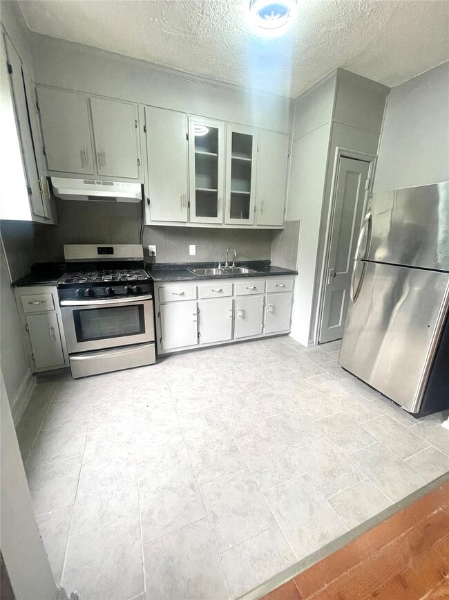 Building Photo - 1228 Flatbush Ave