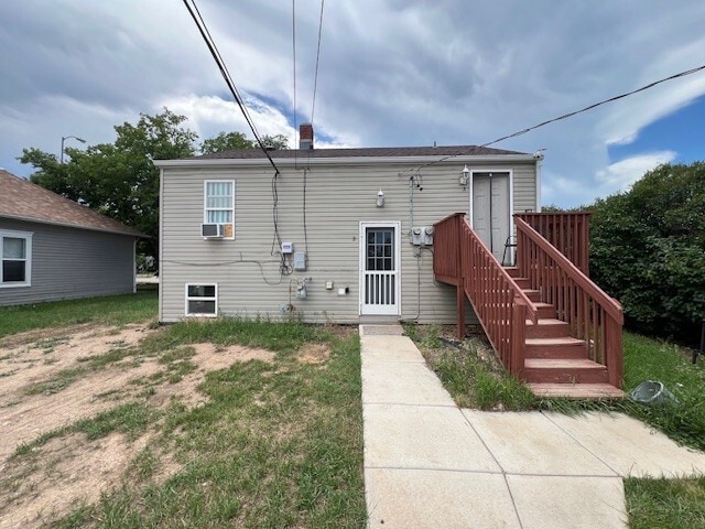 Building Photo - 720 Haines Ave