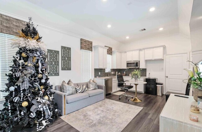 Building Photo - 4202 Redford Valley Rd