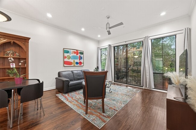 Building Photo - 118 McGowen St