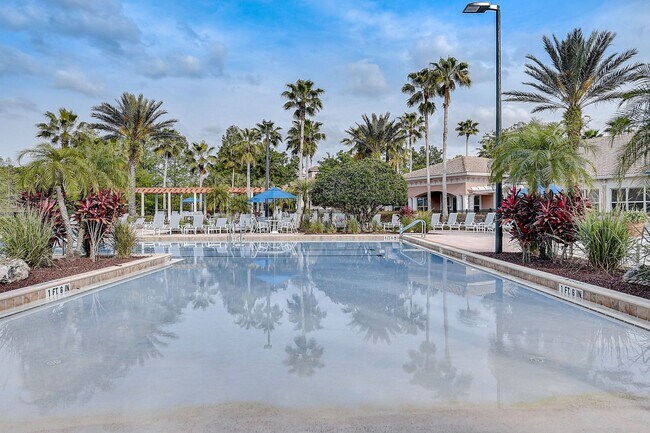 Building Photo - Beautifully Maintained 3-Bedroom, 2-Bathro...