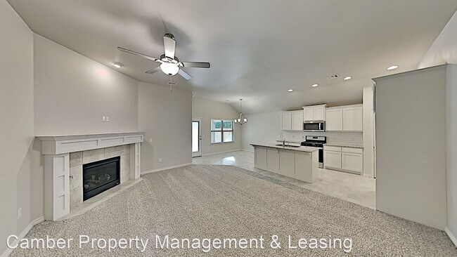 Building Photo - 4 br, 2 bath House - 2225 Cale Cove