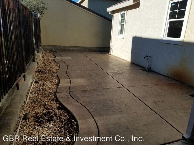 Building Photo - 4 br, 3 bath House - 710 Ward Way