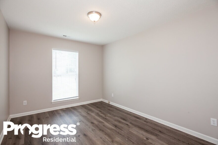 Building Photo - 8631 Bodkin Ct