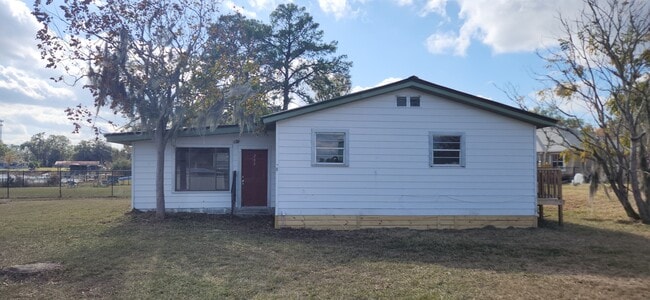 Building Photo - 205 Peninsula Rd