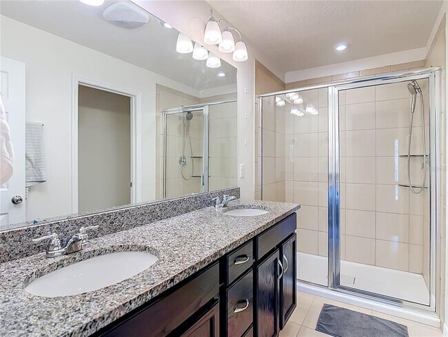 Building Photo - 2437 Varenna Loop