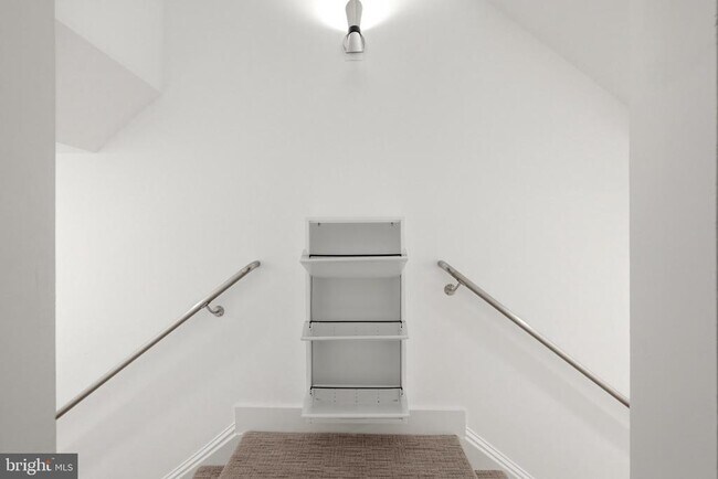 Building Photo - 44824 Tiverton Sq