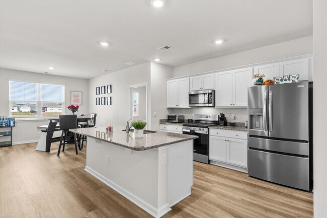 Building Photo - 3144 Fair Rdg Wy