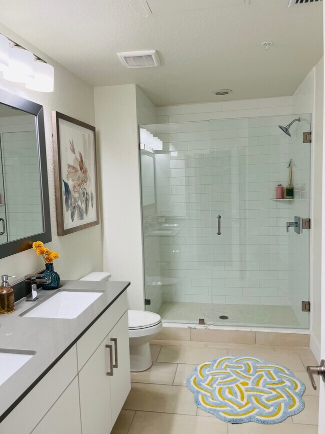 Building Photo - 455 NE 27th St