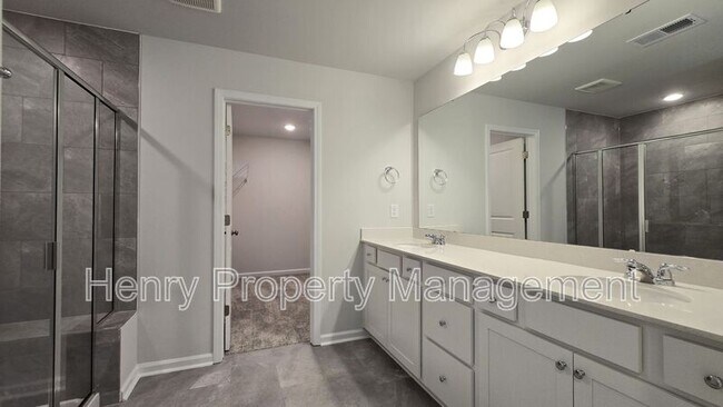 Building Photo - 285 Broomside Ave