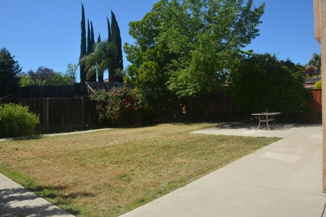 Building Photo - Antioch Dallas Ranch/Lone Tree area 4 bedroom, 3 bath home for rent