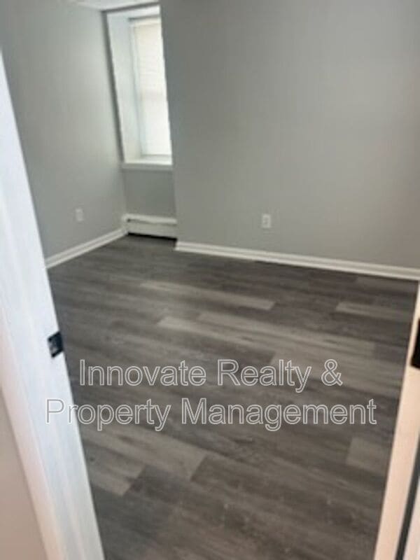 Building Photo - 29 Logan Ave