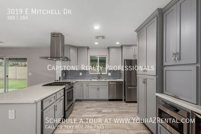 Building Photo - 3019 E Mitchell Dr