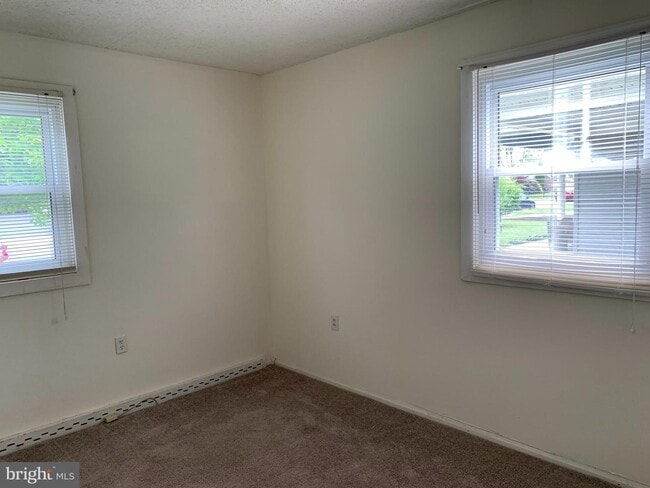 Building Photo - 721 Stouffer Ave