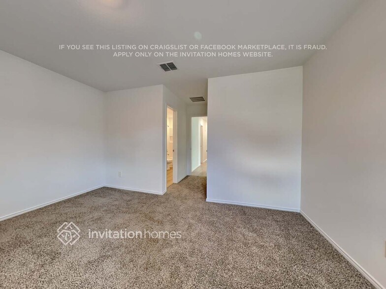 Building Photo - 3215 Crestone Dr