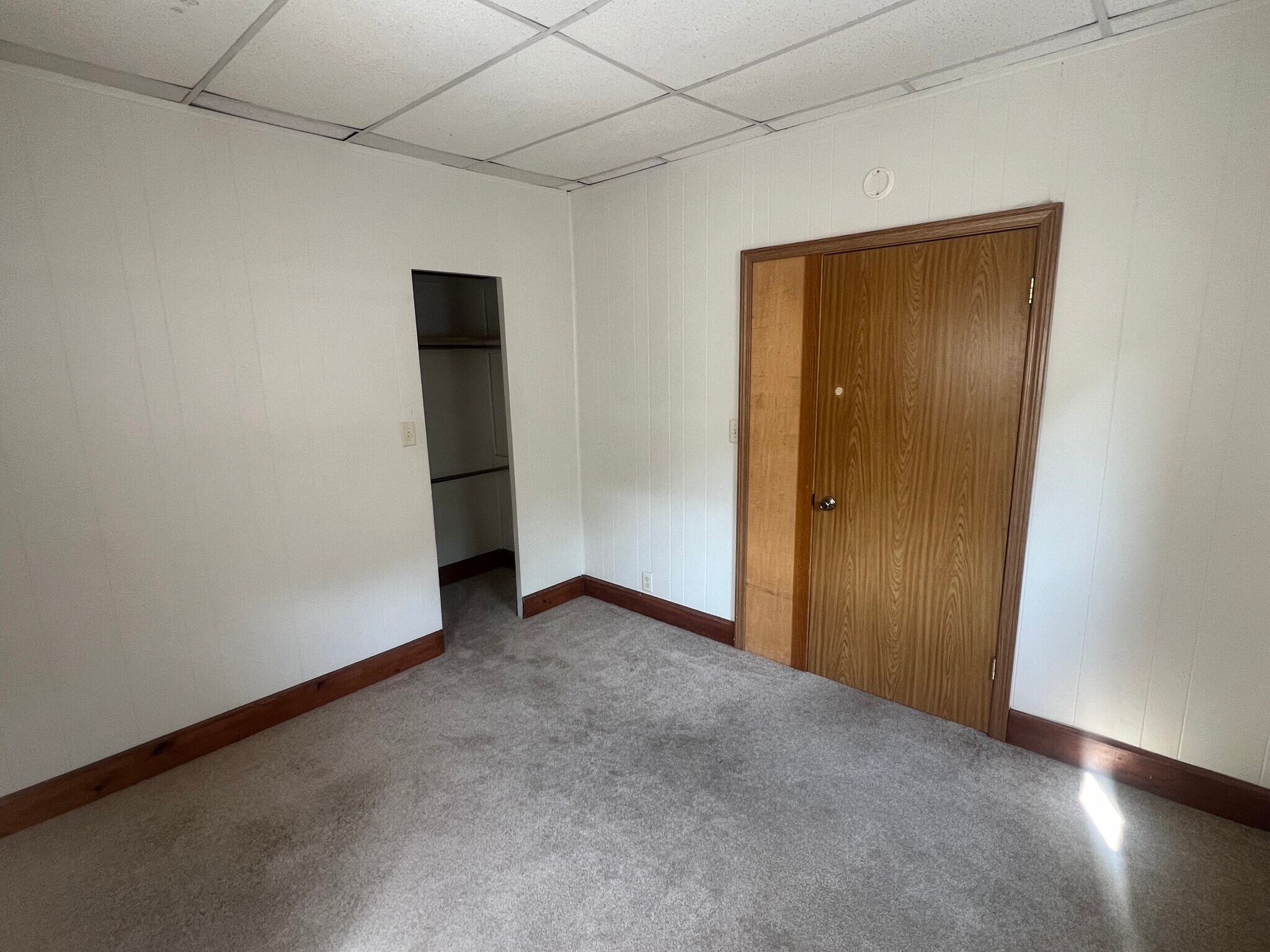 Building Photo - 6505 10th St SE