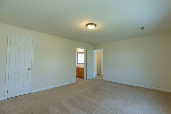 Building Photo - 59 Stork Ln