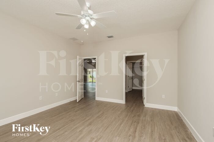 Building Photo - 541 Fellenz St