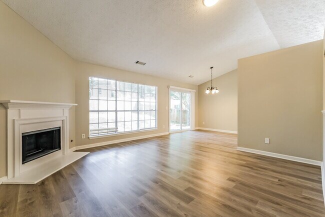 Building Photo - 640 Stonebridge Loop