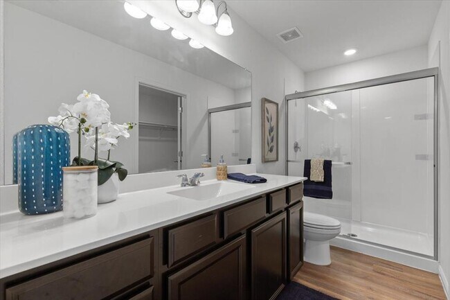 Building Photo - 336 Wonderful Life Way