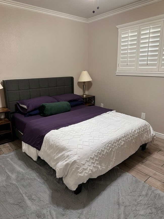 Building Photo - Beautiful fully furnished home with many leasing options available! Contact our office for pricin...