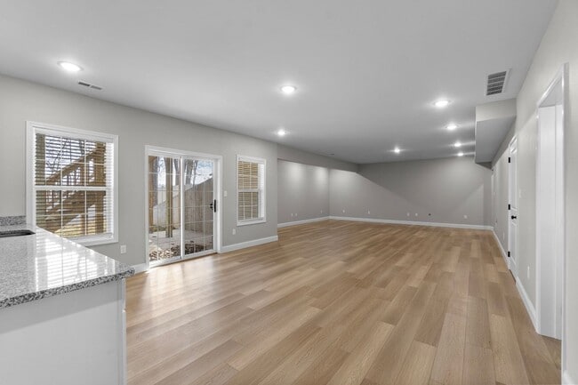 Building Photo - Beautiful, Updated Home In Jackson