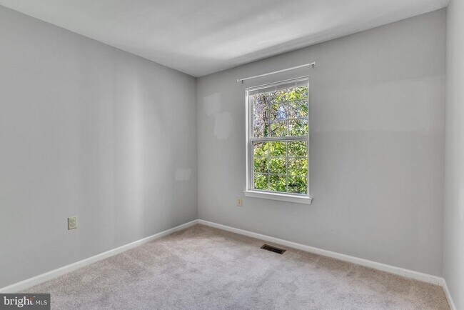 Building Photo - 1148 Cranston Ct