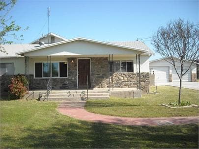 Building Photo - 6832 E Harvey Ave