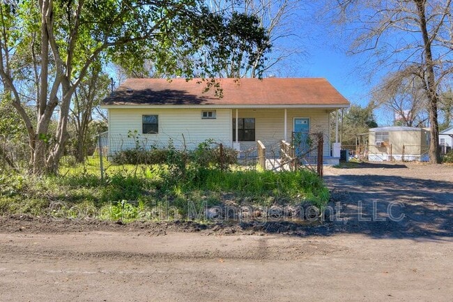 Building Photo - 2401 Norfolk St