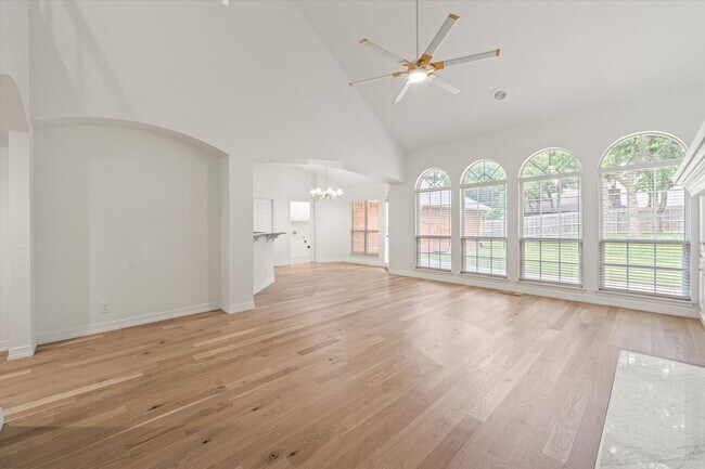 Building Photo - 124 N Crosstimber Trail
