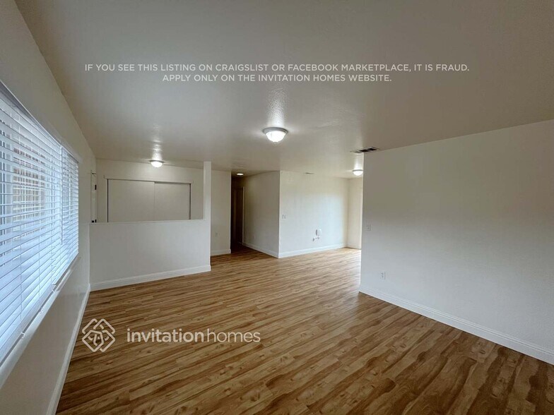 Building Photo - 12171 Dry Creek Rd