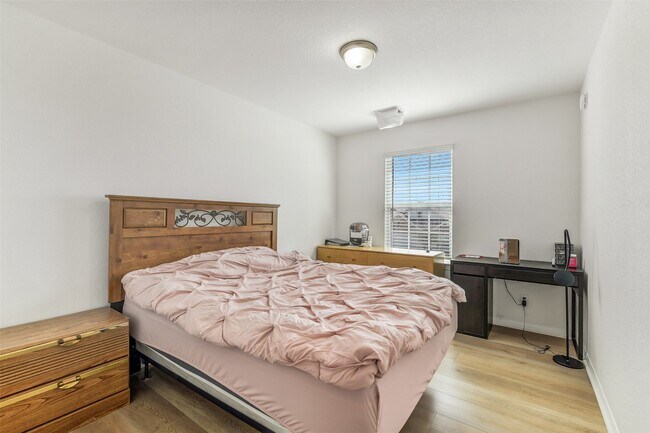 Building Photo - 22222 Opa Gln Dr