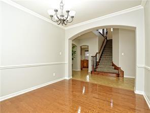 Building Photo - 2737 Plantation Dr