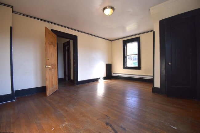 Building Photo - 662 Spruce St