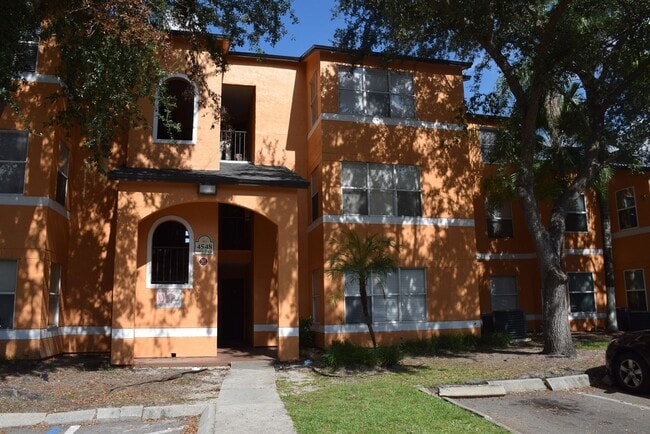 Primary Photo - Limited-Time Offer! Rent on or before Mond...