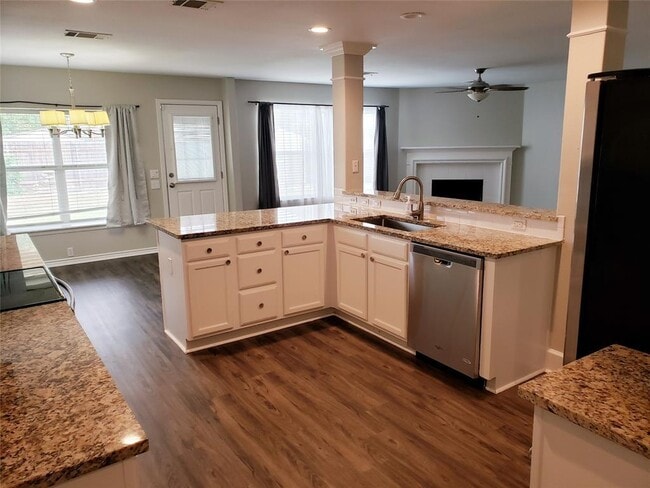 Building Photo - 116 Killdeer