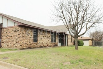 Building Photo - 1110 Curtis Dr