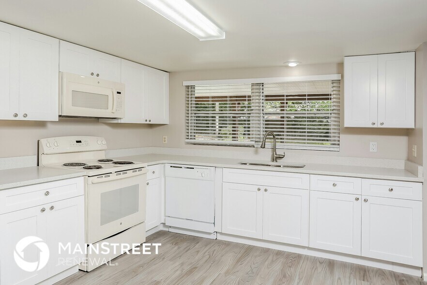 Building Photo - 126 Tarry Town Trl