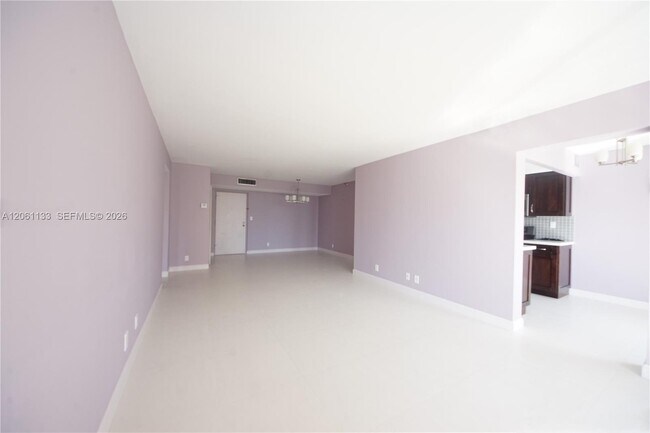 Building Photo - 290 174th St
