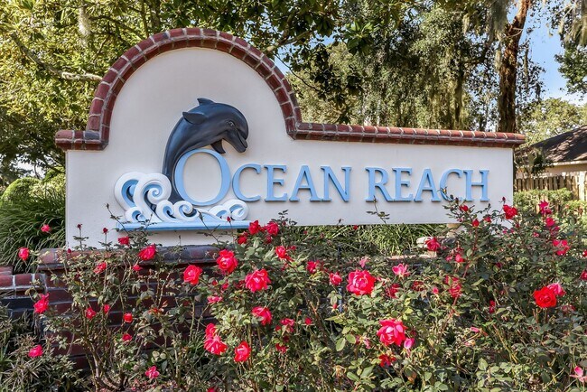 Building Photo - Central Island, 4 Bedroom + Office