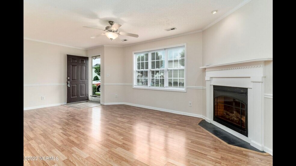 Building Photo - 3809 E Vancroft Cir