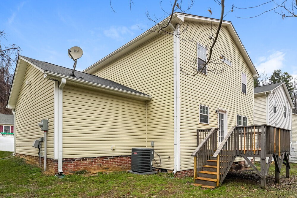 Building Photo - 4018 Mountainridge Dr