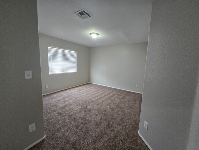 Building Photo - 2757 Trotwood Ln