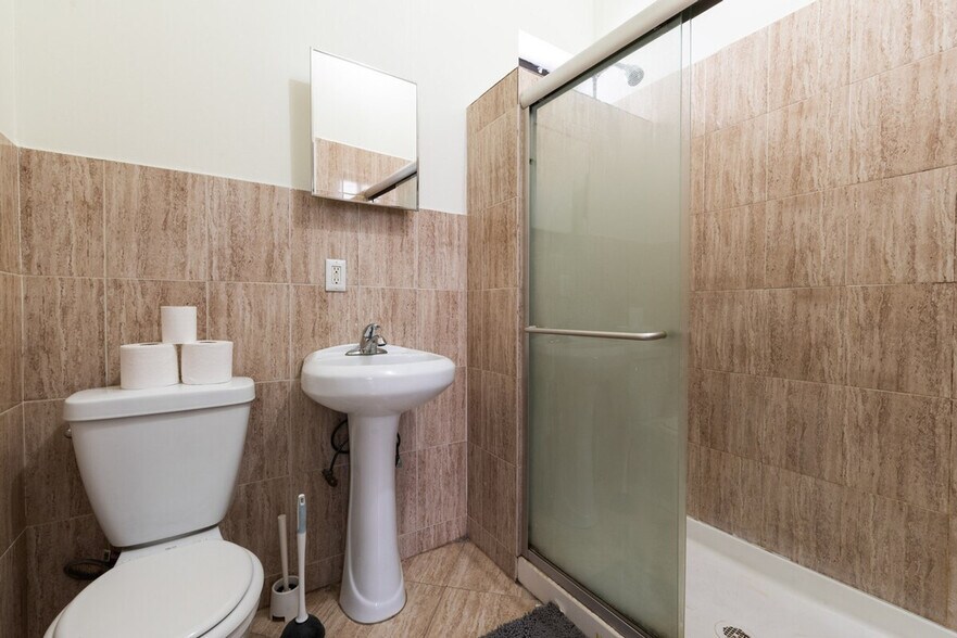 Building Photo - 2257 1st Ave