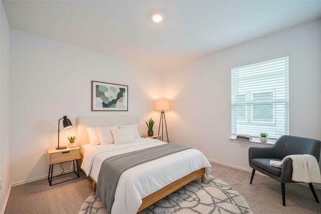 Building Photo - 30842 Brightwell Bnd